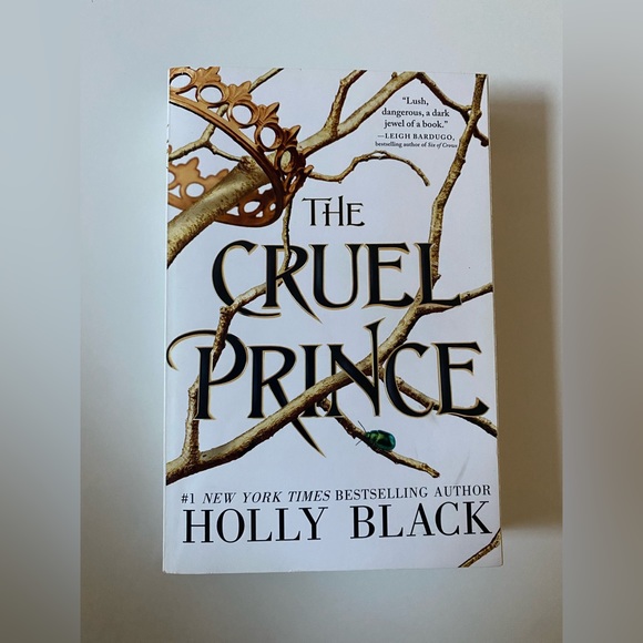 The Cruel Prince Paperback Book - Picture 1 of 3